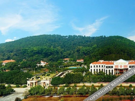 Чжаоцин: Zuiranju Holiday Hotel