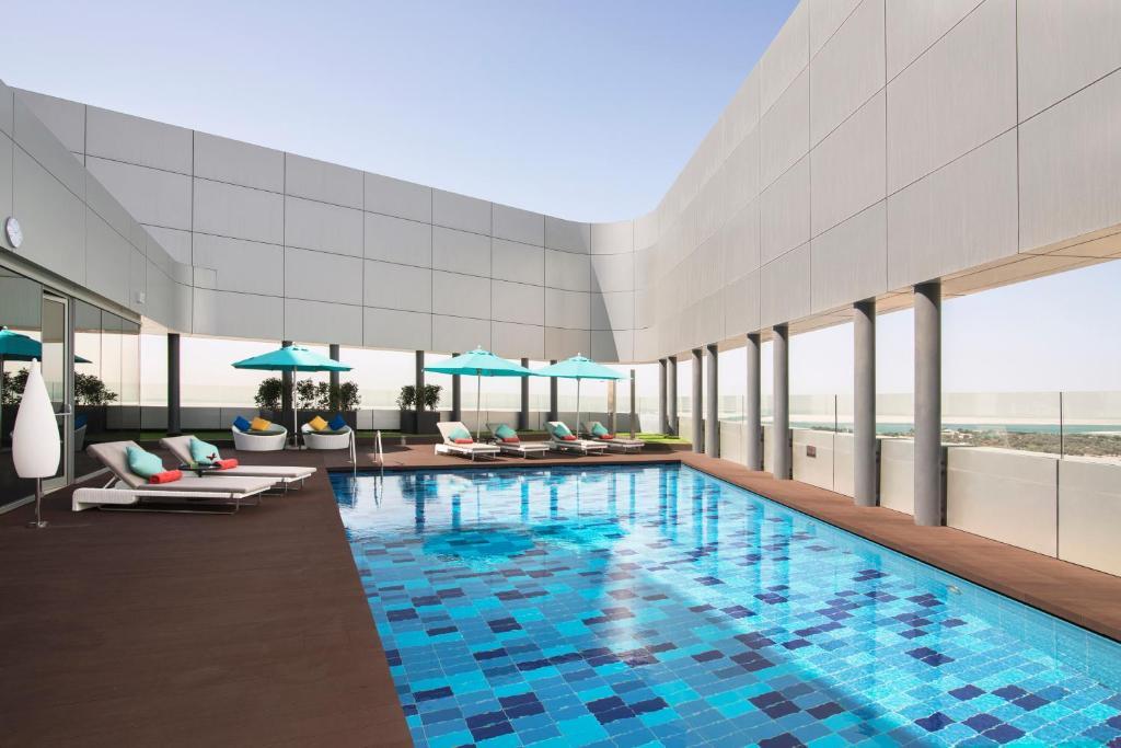 Абу-Даби: Pearl Rotana Capital Centre