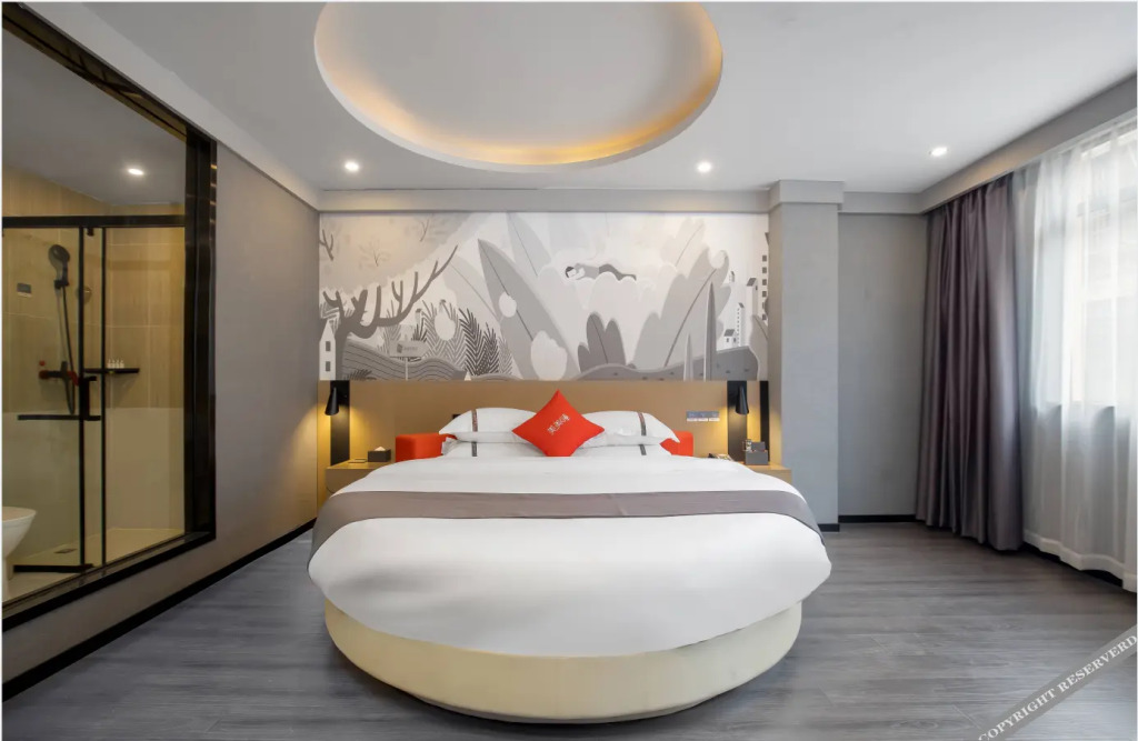 Хэчжоу: Thank Inn Hotel (Hezhou High-speed Railway Station)