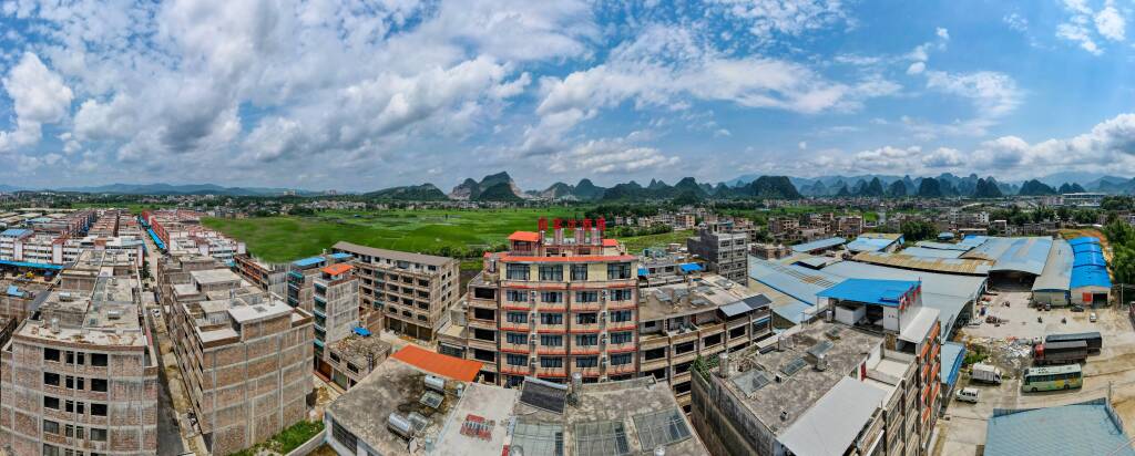 Хэчжоу: Thank Inn Hotel (Hezhou High-speed Railway Station)