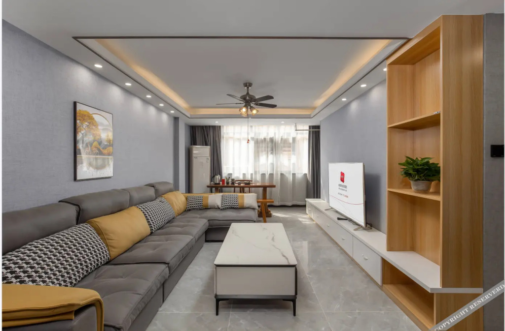 Хэчжоу: Thank Inn Hotel (Hezhou High-speed Railway Station)