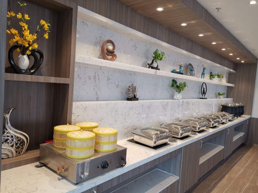 Цзясинь: Hanting Hotel Haiyan Development Zone Bei'an Plaza