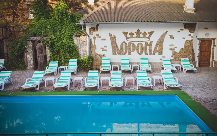 Евпатория: Корона(Евпатория)