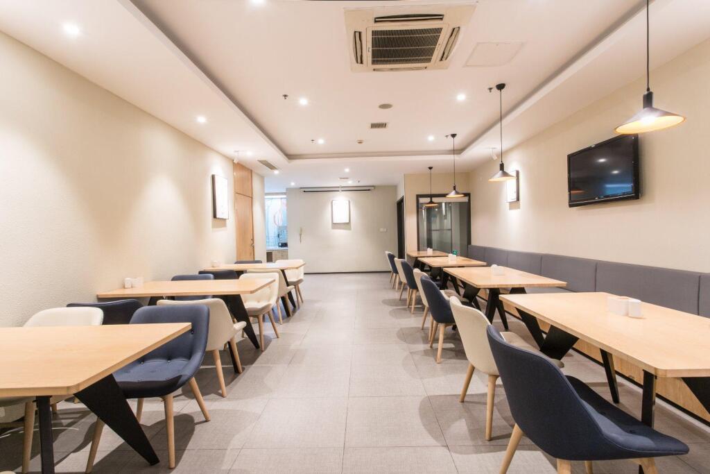 Сучжоу: Hanting Suzhou Xiangcheng Tianhong Shopping Center