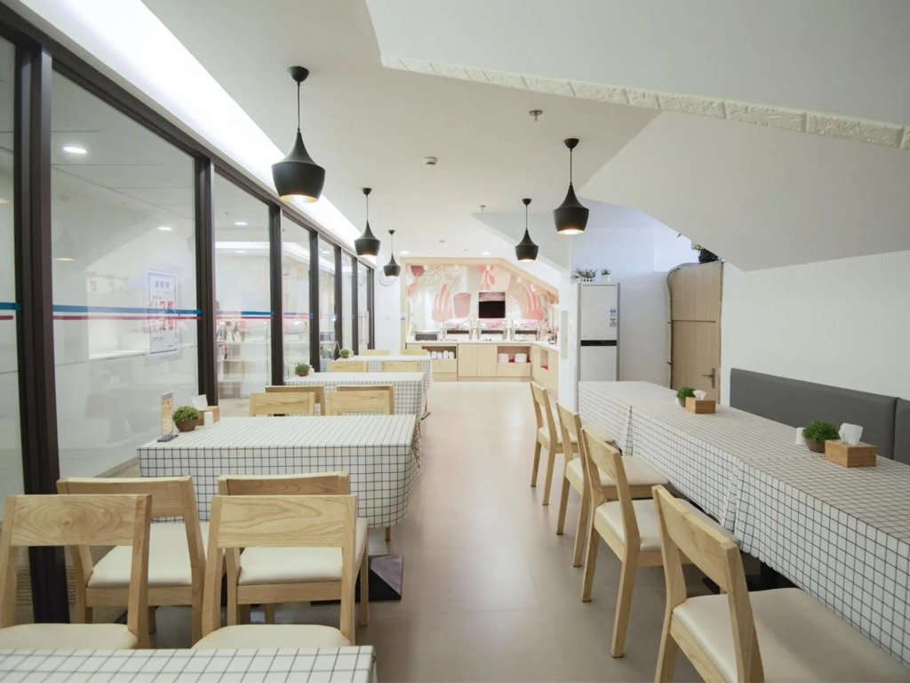 Таншань: Hanting Hotel Tangshan Jianshe Nan Road Nanhu Park