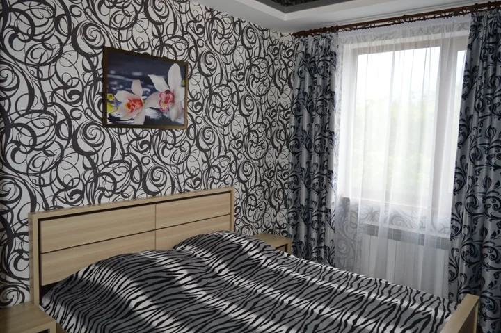 Евпатория: Апартаменты "Хельга Парк Фрунзе"