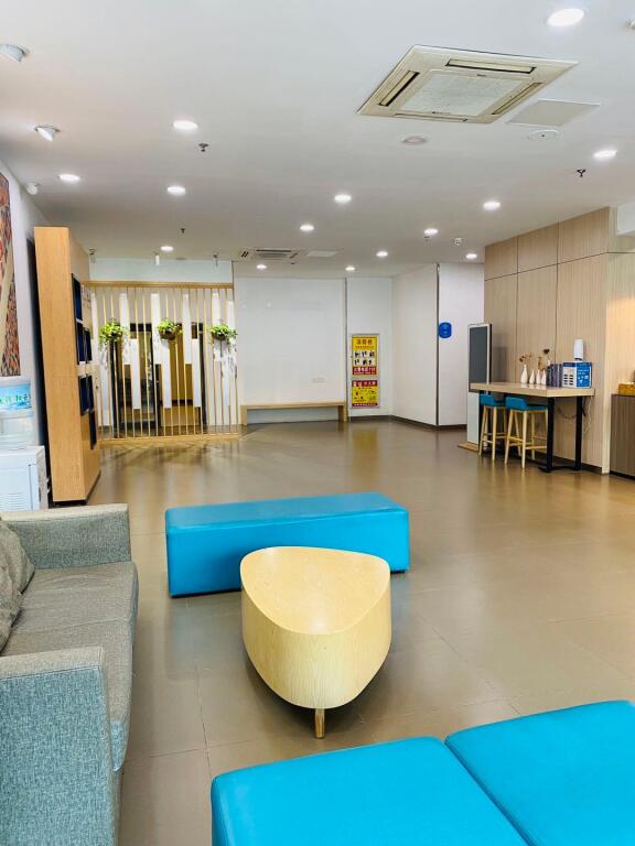 Линьи: Hanting Hotel Linyi Junan
