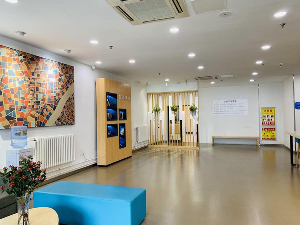 Линьи: Hanting Hotel Linyi Junan