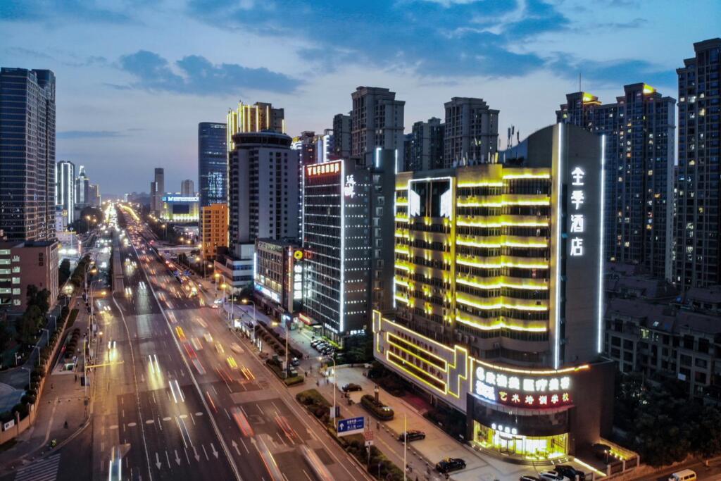 Чанша: Ji Hotel Changsha Yuelu Avenue City Hall