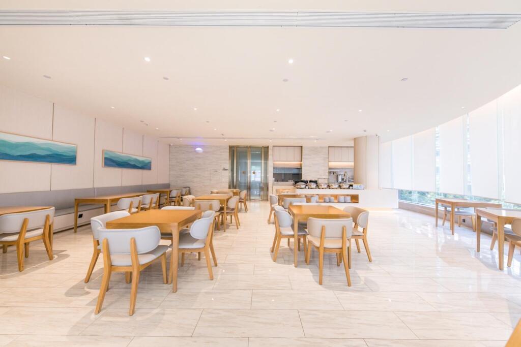 carousel image 3