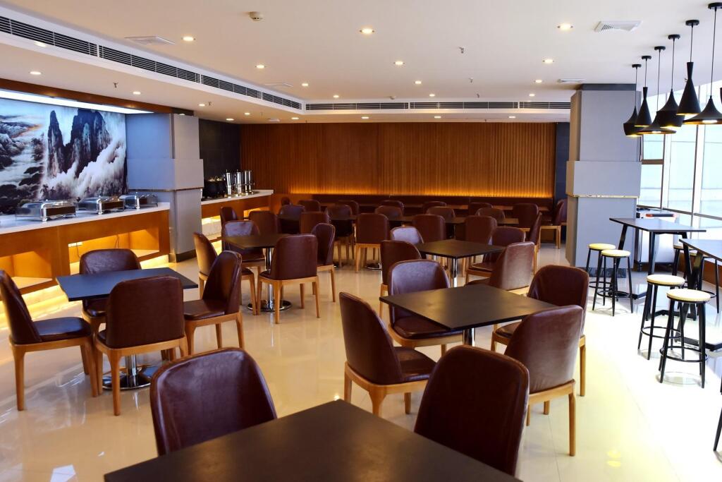 Хэншуй: Starway Hotel Hengshui Jinshan International hotel