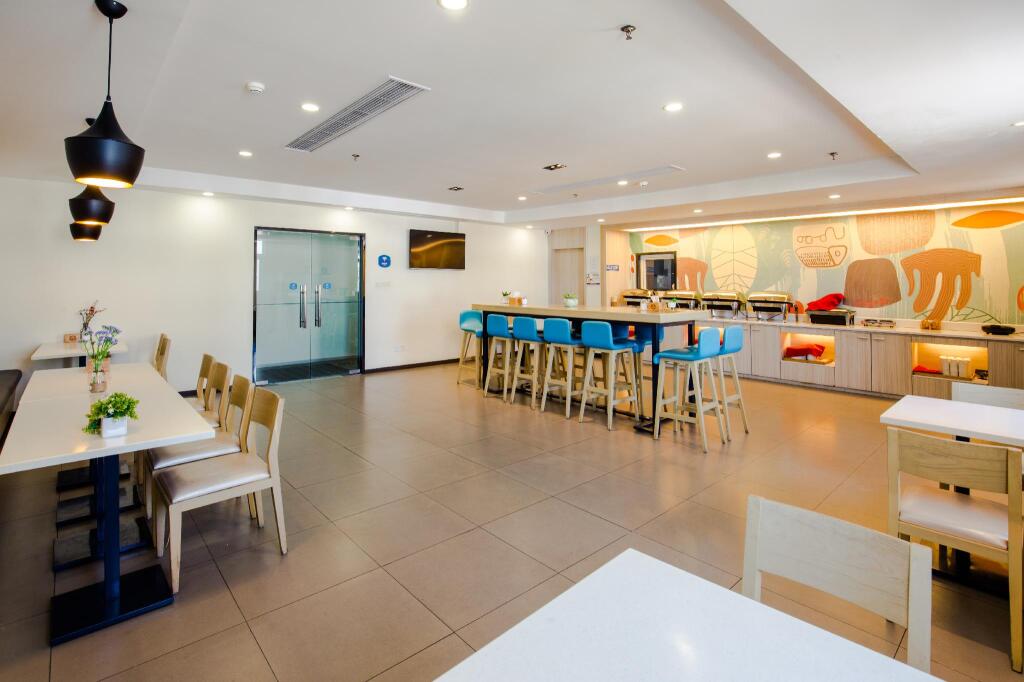 Neijiang: Hanting Hotel Neijiang Xilin Avenue