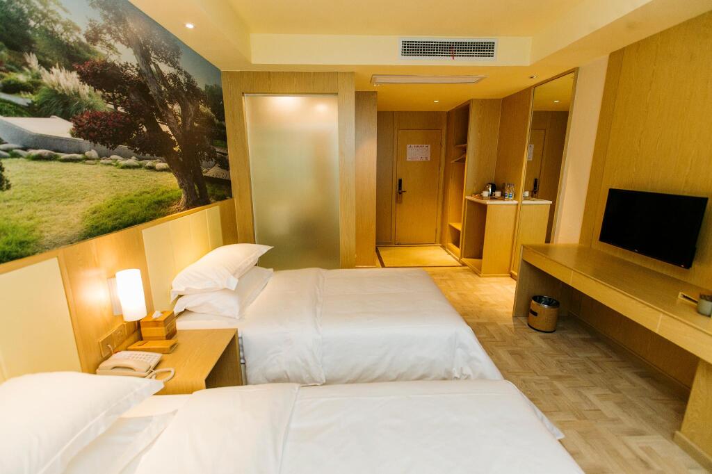 Starway Hotel Zhenjiang Railway Station — фото 4