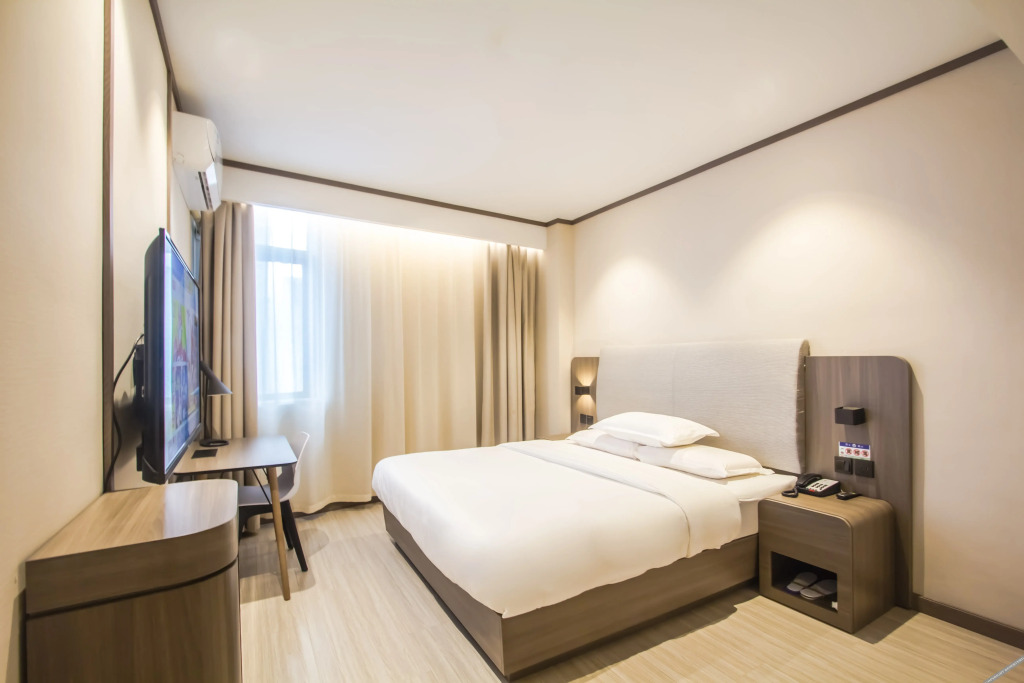 Цзясинь: Hanting Hotel Pinghu Zhapu