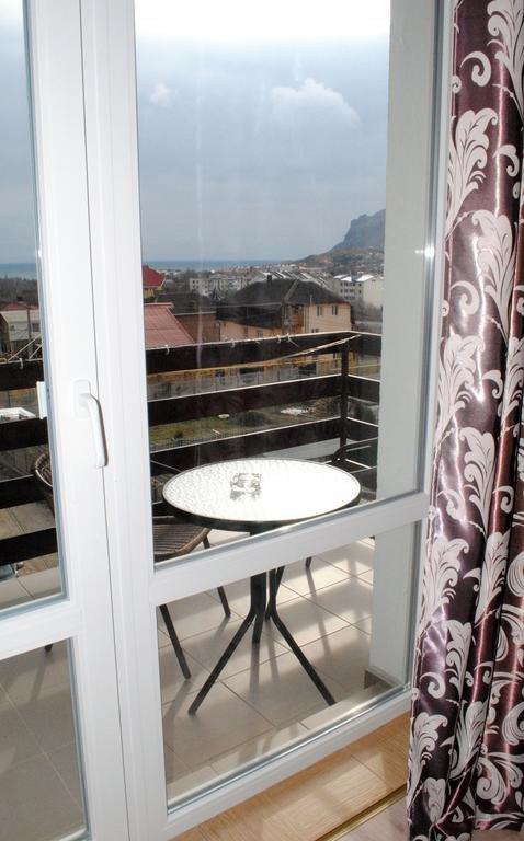 Коктебель: Uyut Guest House