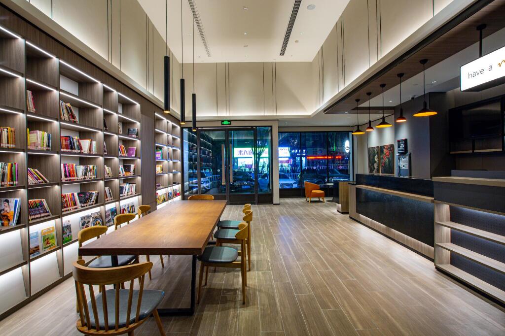 Чунцин: Hanting Hotel Chongqing Yunyang Bingjiang Park