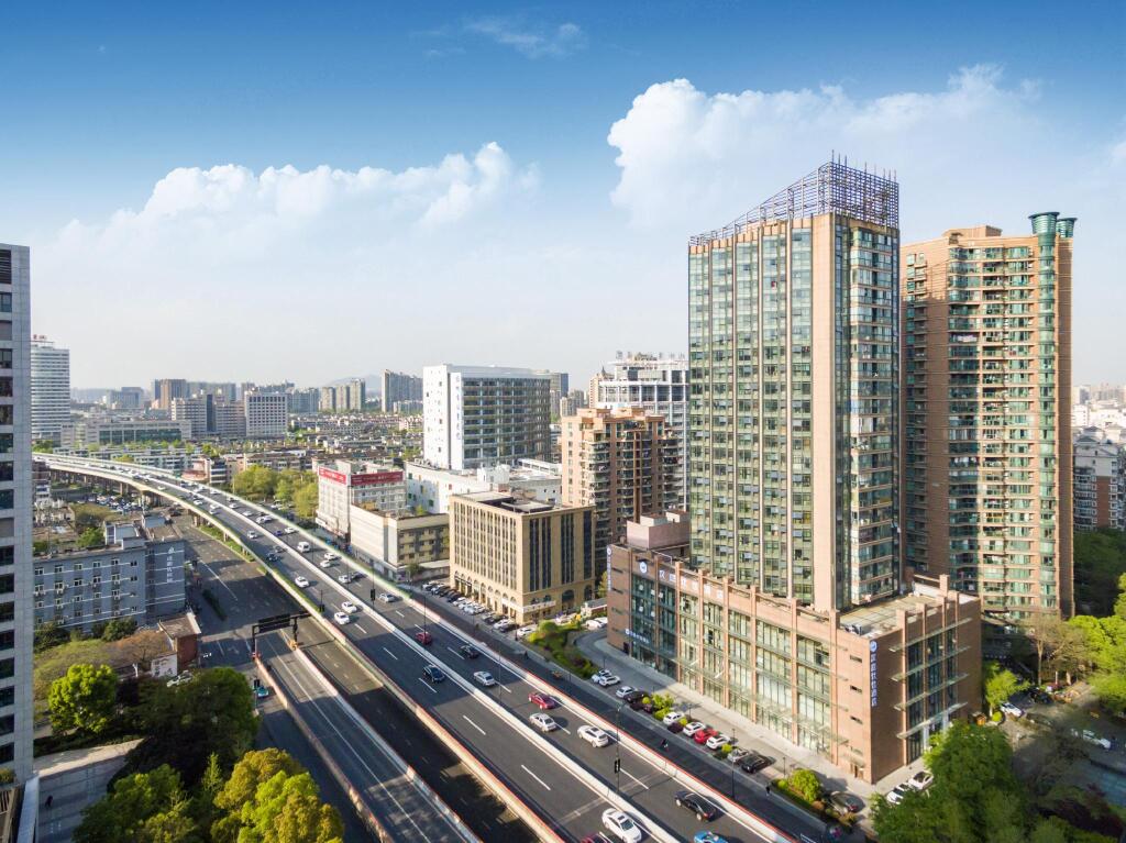 Ханчжоу: Hanting Premium Hotel Hangzhou West Lake Culture Square Metro Station
