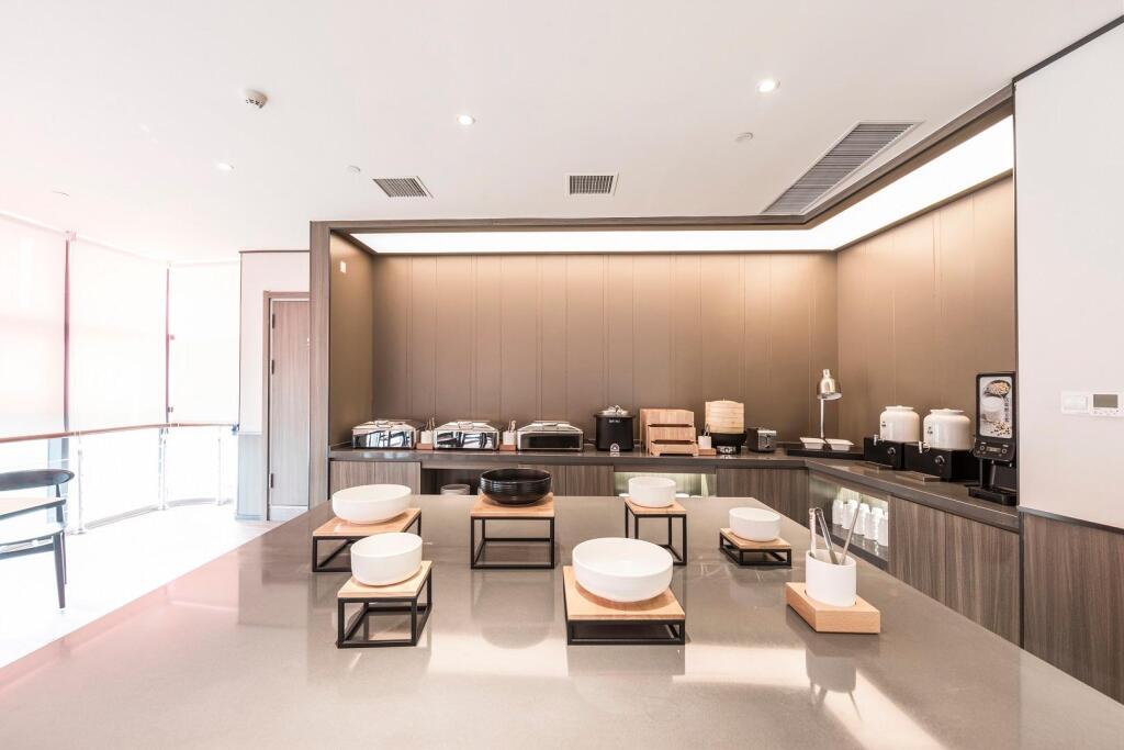 Чжэнчжоу: Hanting Hotel Zhengzhou Xinzheng Golden Avenue Logistics Park