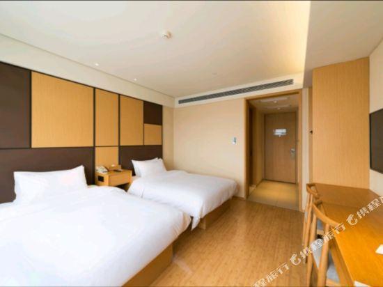 Синин: Ji Hotel Xining Haihu New District