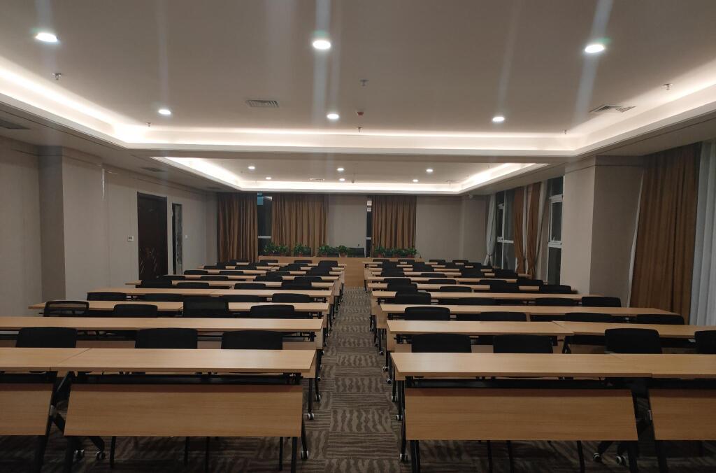 Чжэнчжоу: Hanting Hotel Zhengzhou Zhengdong Xin District Zhongzhou Avenue
