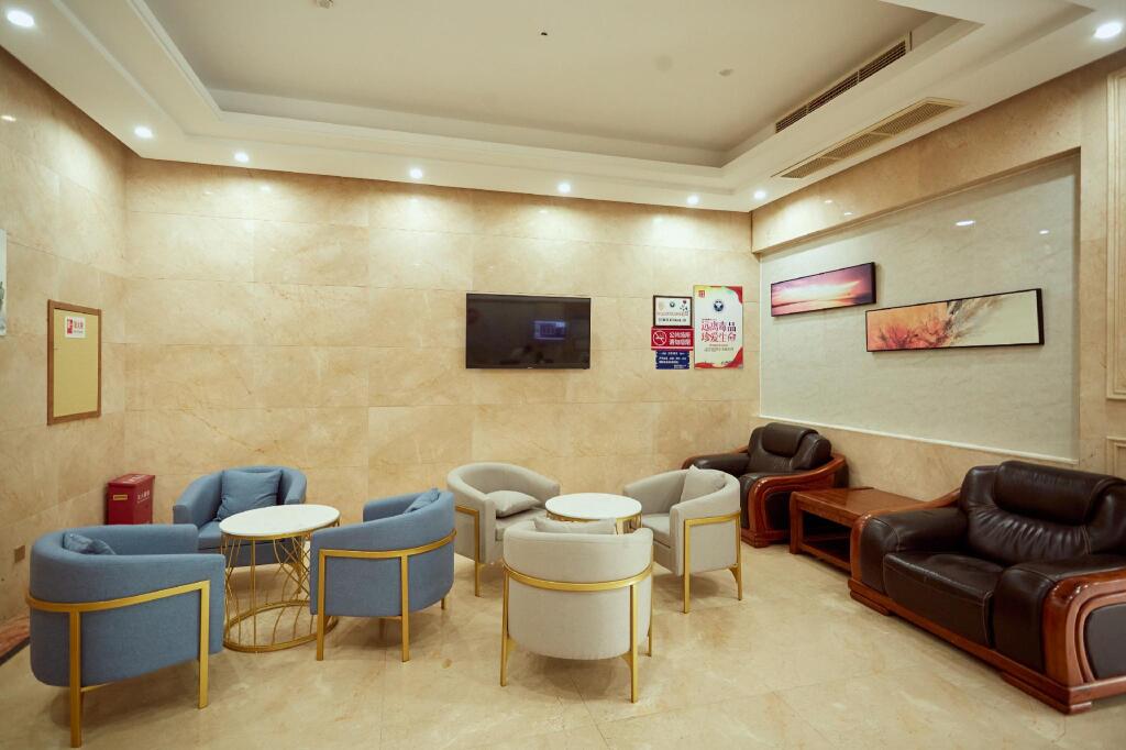 Цзиньхуа: Elan Inn Jinhua People'S Square