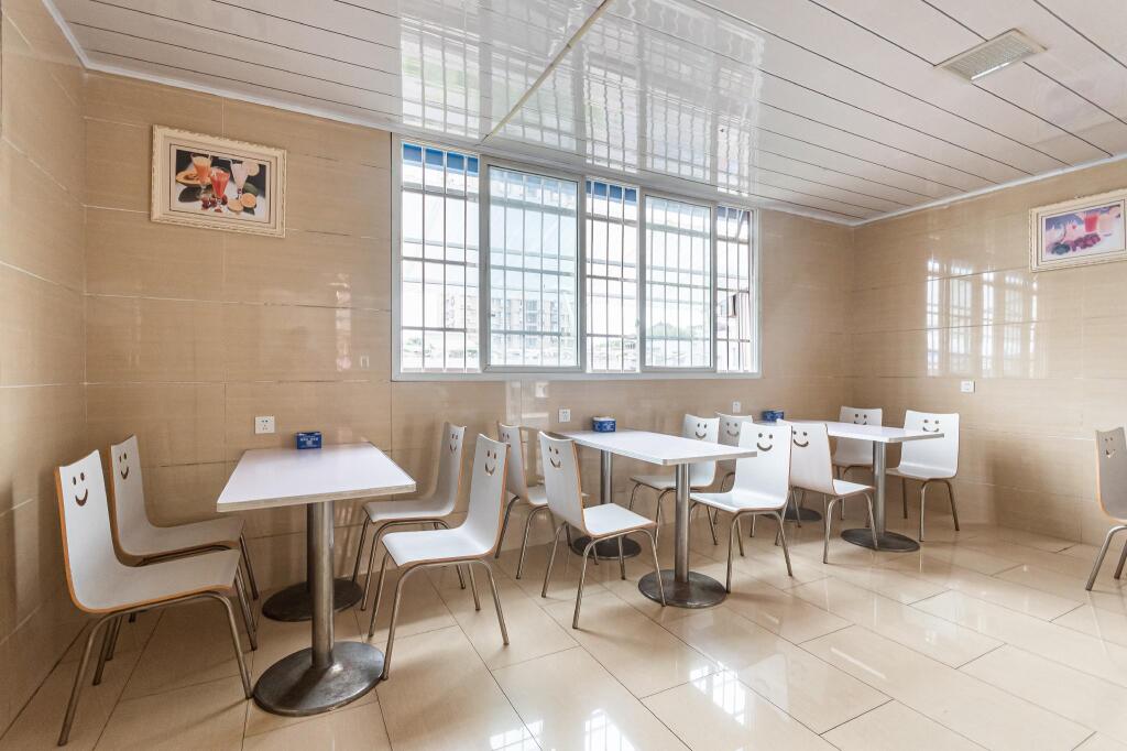 Зигонг: Elan Inn Zigong Wanda Plaza