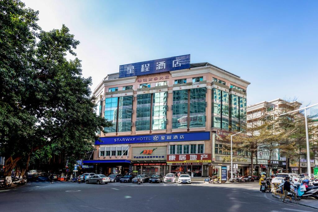 Starway Hotel Zhongshan Lihe Plaza — фото 4