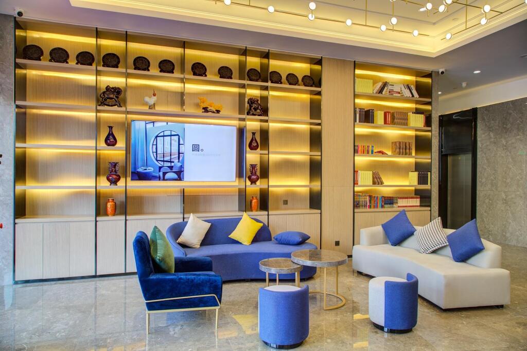 Чжэнчжоу: Starway Hotel Zhengzhou Xingyang New Area