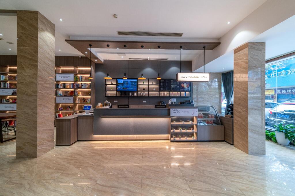 Ухань: Hanting Hotel Wuhan Qingshan Honggangcheng