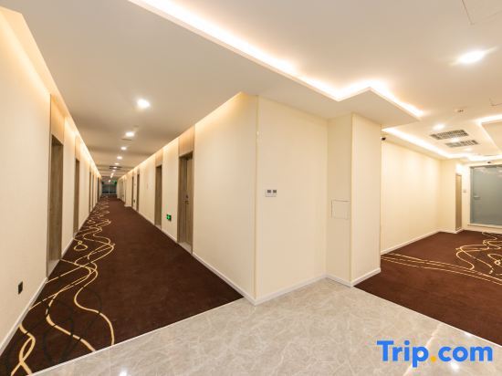 Шанхай: Hanting Premium Hotel Shanghai Jiuting Plaza Hotel