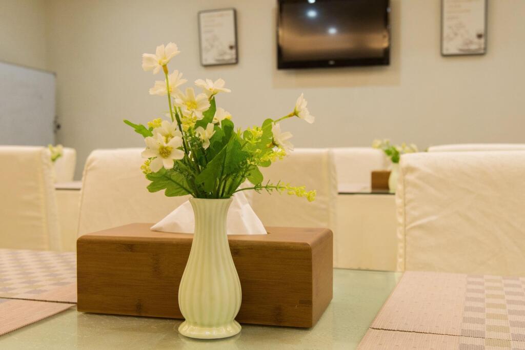 Урумчи: Hanting Hotel Urumqi Railway Station Branch