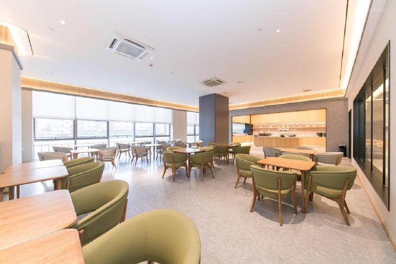 Чжэньцзян: Ji Hotel Zhenjiang Railway Station Nan Square