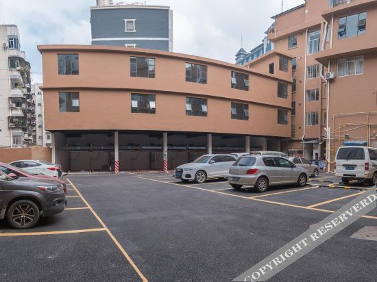 Наньнин: Hanting Premium Hotel Nanning Dongge Road