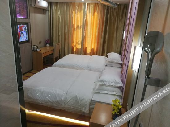 Наньнин: Hanting Premium Hotel Nanning Dongge Road