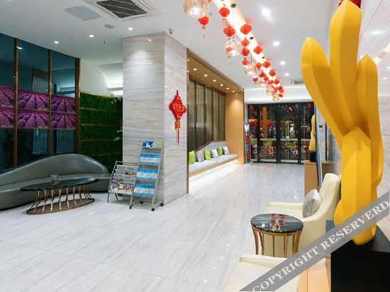 Наньнин: Hanting Premium Hotel Nanning Dongge Road