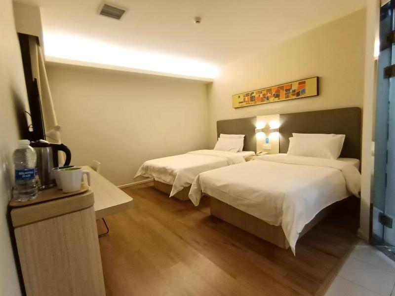 Hanting Hotel( Tulufan Middle Lvzhou Road) — фото 4