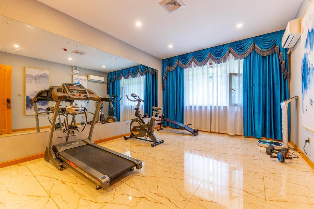 Синин: Starway Hotel Xinning Haihu New Area Xinhualian