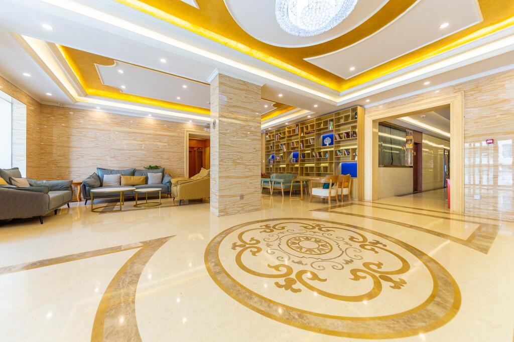 Синин: Starway Hotel Xinning Haihu New Area Xinhualian