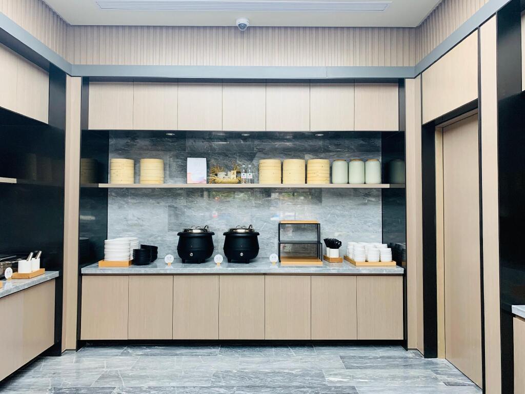 Шанхай: Ji Hotel Shanghai Meilong Wanhui International Plaza