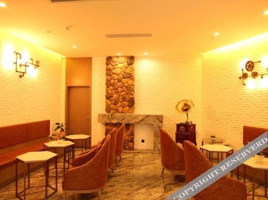 Янгиианг: Lexuan Holiday Hotel