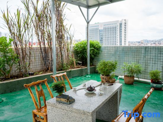 Янгиианг: Lexuan Holiday Hotel