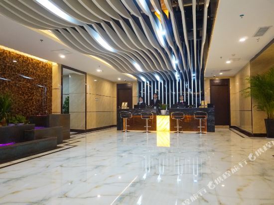 Цзуньи: Loong Sun Hotel