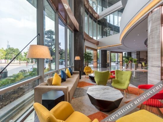 Наньнин: Malton Hotel