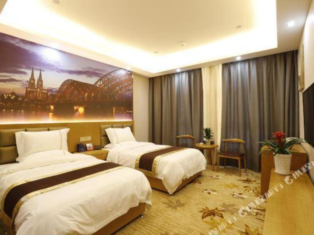 Цзясинь: The BLD Hotel