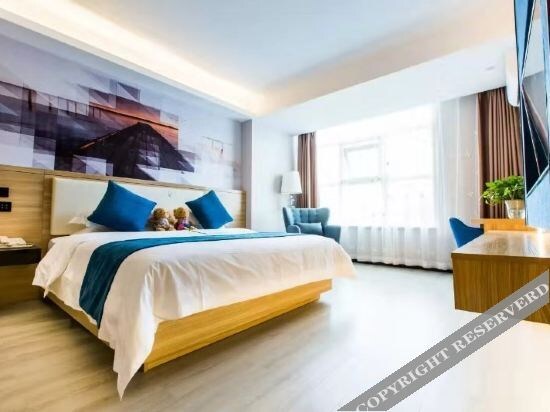 Баоцзи: H Hotel