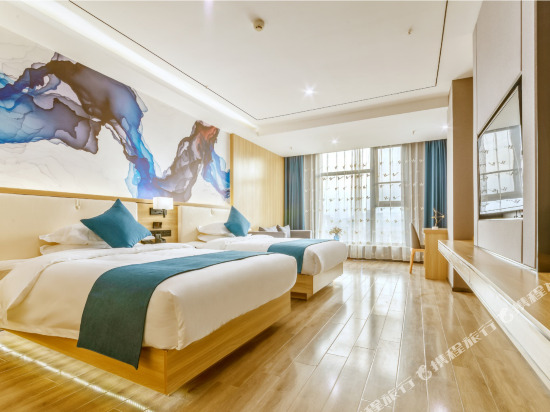 Баоцзи: H Hotel