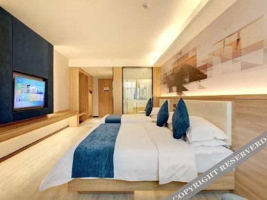 Баоцзи: H Hotel