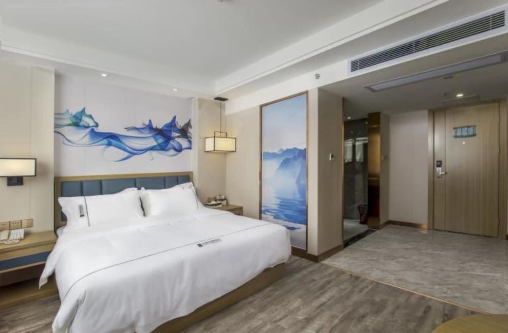 Гуйлинь: Wharton Brunel Hotel (Guilin Railway Station Vientiane City Branch)