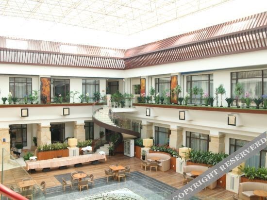 Шэньчжэнь: Amber Theme Hotel