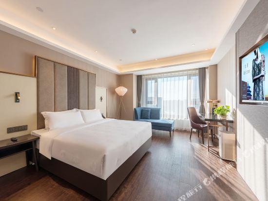 Харбин: Metropolo Jinjiang Hotel (Harbin Haxi High-speed Railway Station Wanda Plaza)